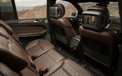 2013-Mercedes-Benz-GL-550-4Matic-rear-interior.jpg