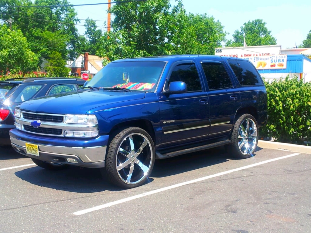 2001tahoe.jpg