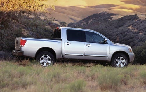 2004_nissan_titan_crew-cab-pickup_le_rq_oem_1_500.jpg