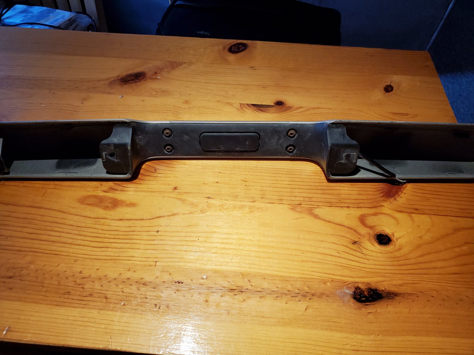 2010 YUKON XL REAR HATCH HANDLE INSIDE 6 FEB 21.jpg