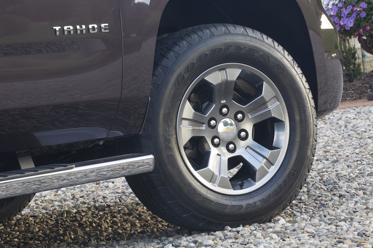 2016-chevrolet-tahoe-exterior-18.jpg
