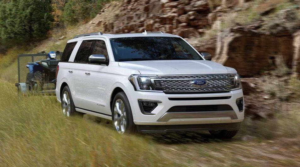 2018-Ford-Expedition-Front-Side-Photo.jpg