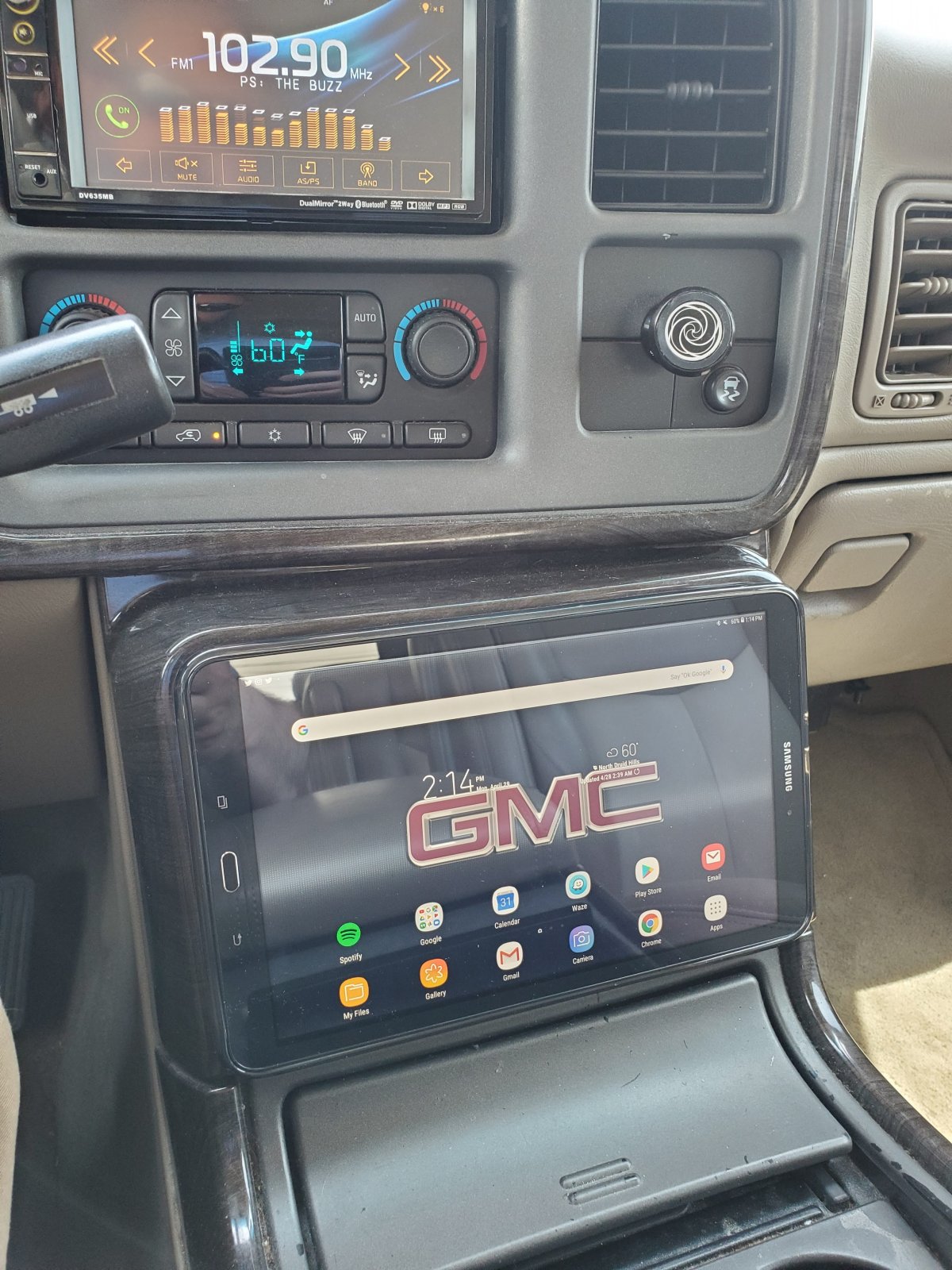 2019_tablet_02.jpg