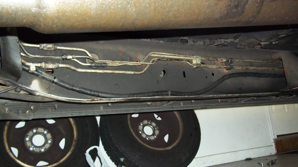 2WDlineson4WDtruck_zps4f0e78ac.jpg