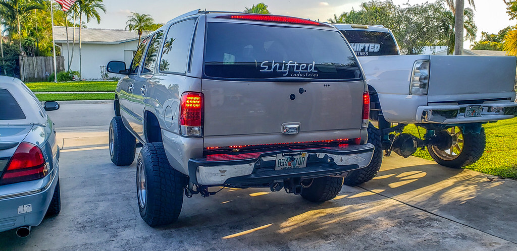 32447750017_43c746aec1_b.jpg