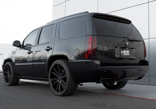 Cadillac-Escalade-by-Findlay-Customs-13_zpstnq4aa1o.jpg
