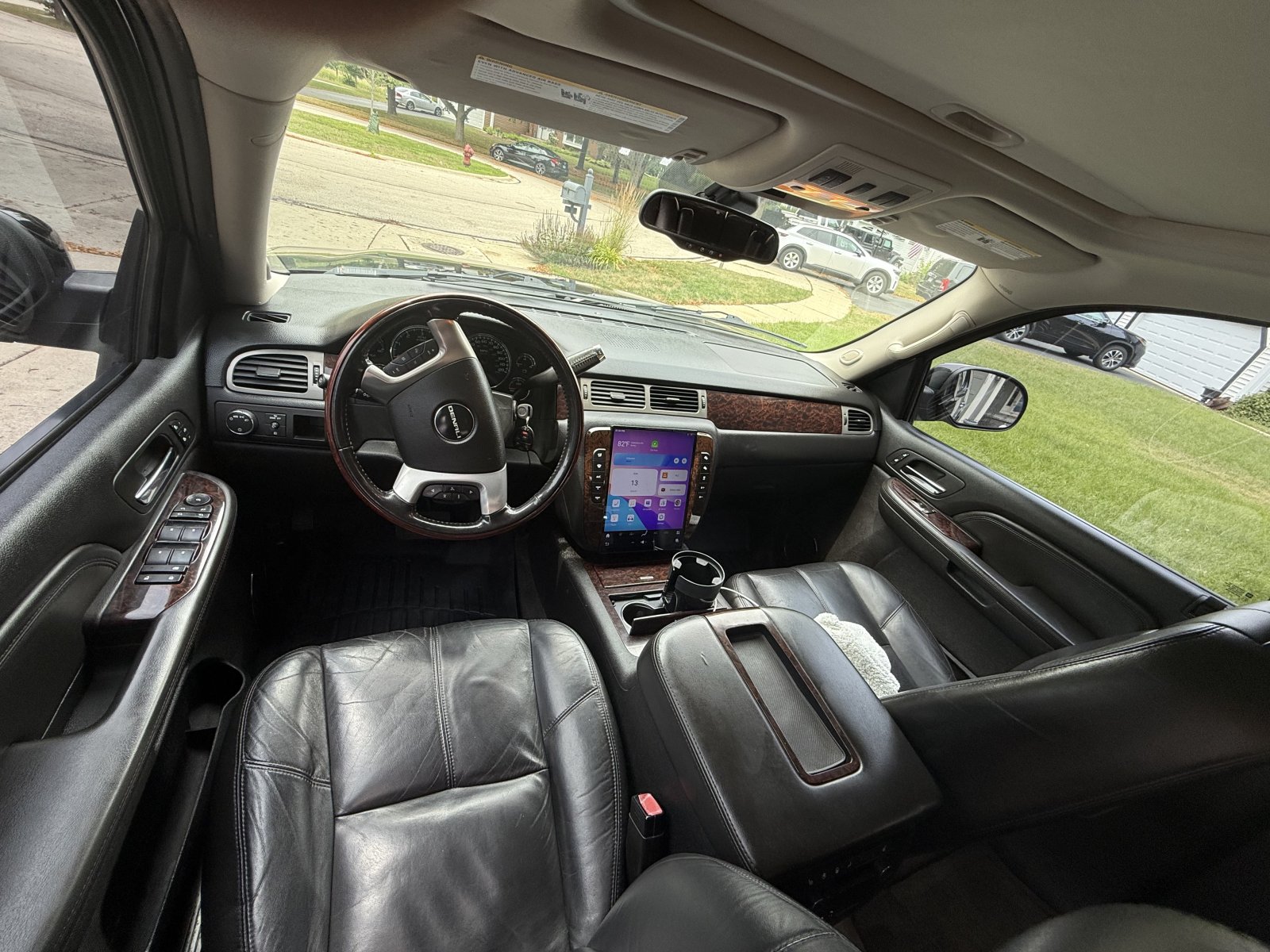 detail interior.jpg