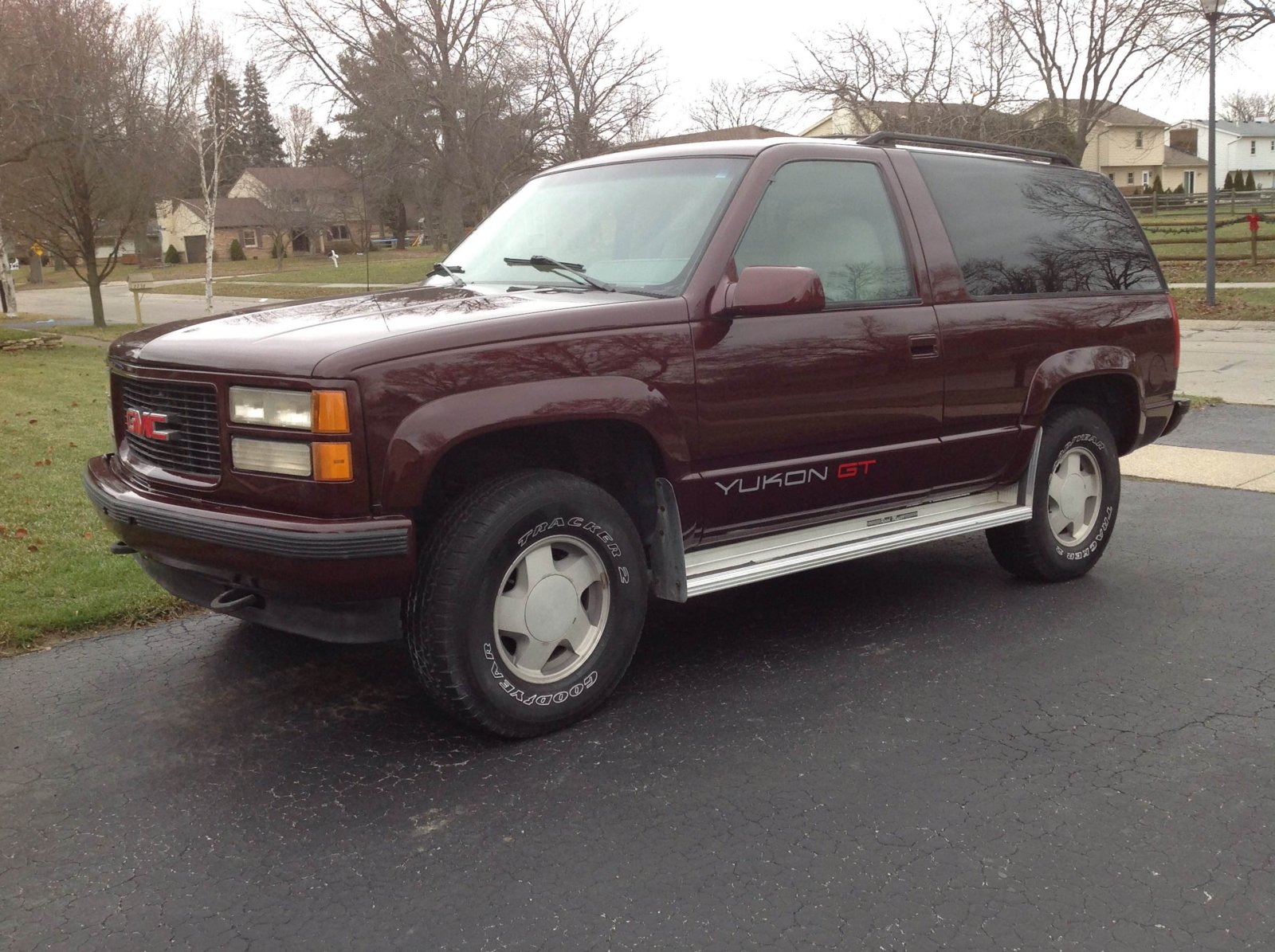 Drivers side 1994 Yukon GT Sport after paint job 12-21-18.JPG