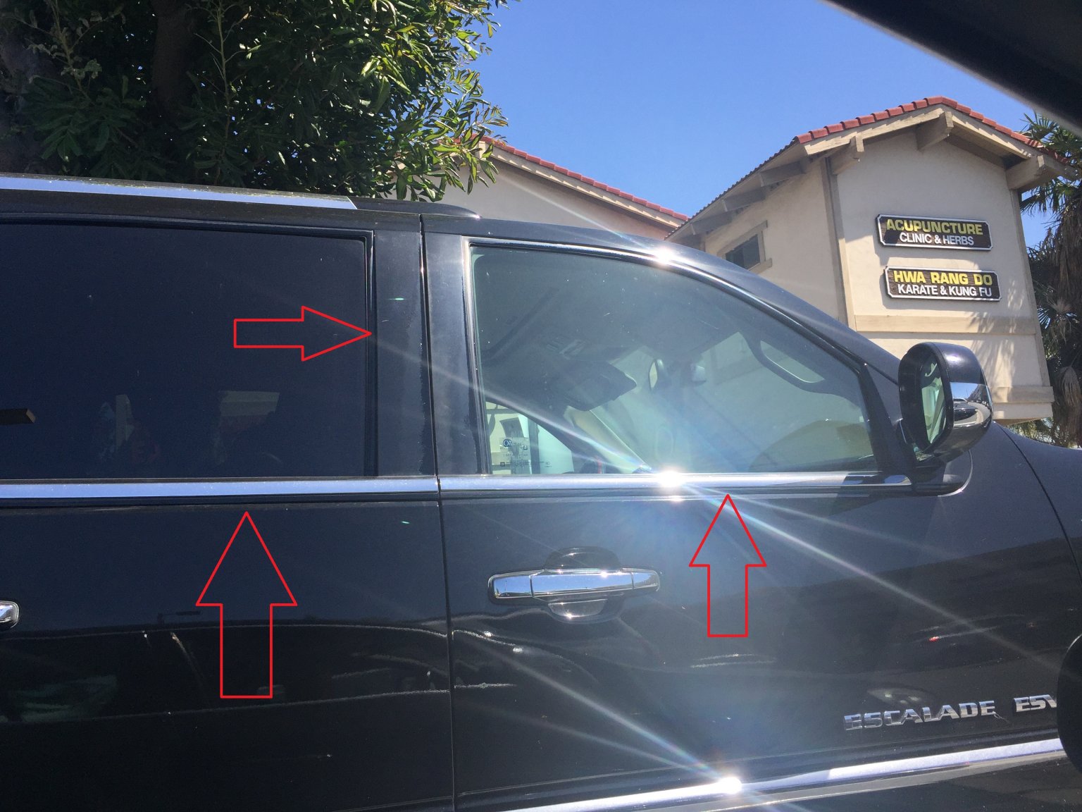 Escalade.jpg