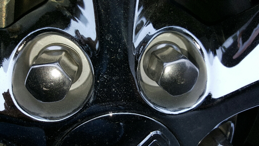 factory lugs.jpg