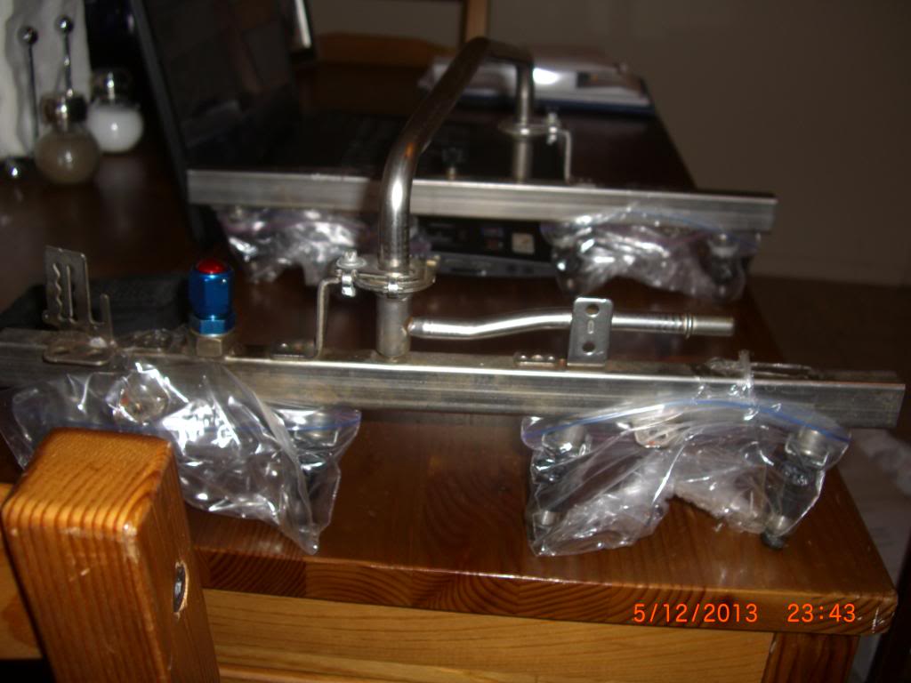 FuelRail6_zps0e5b52fe.jpg