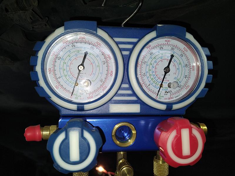 Gauges2.jpg