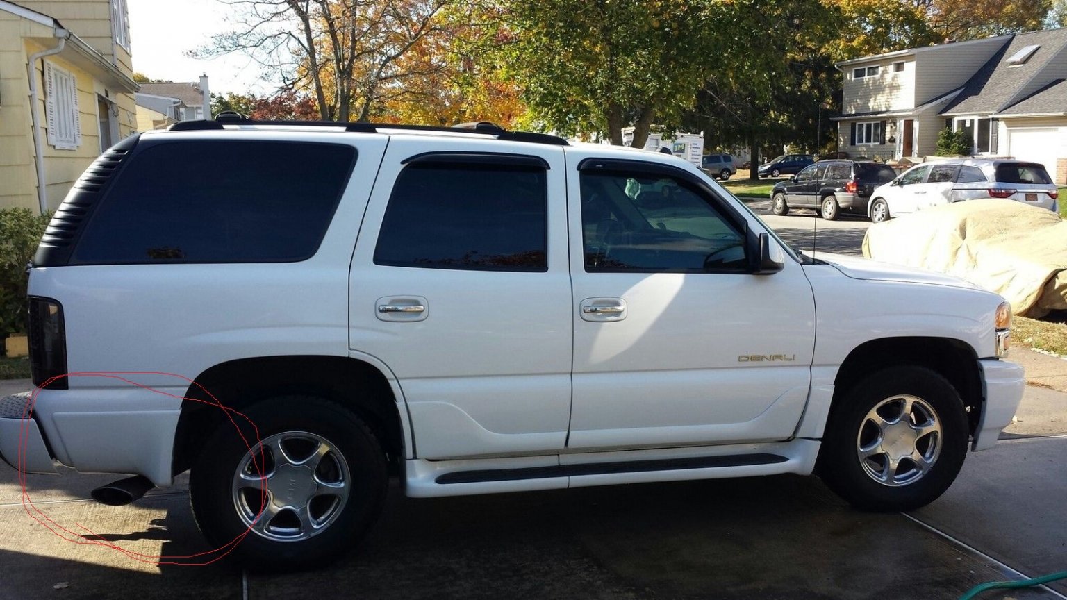 gmc_yukon_denali-pic-6443082136043871642-1600x1200.jpg