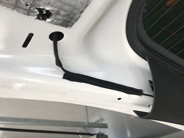 hatch-left-wire.jpg