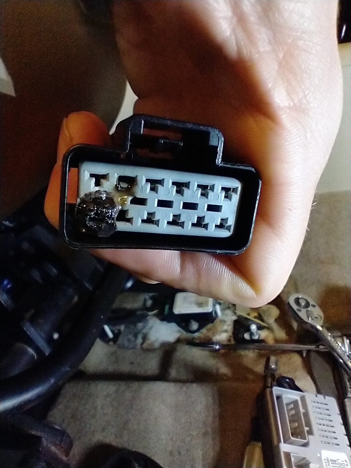 Heated seat connector.jpg