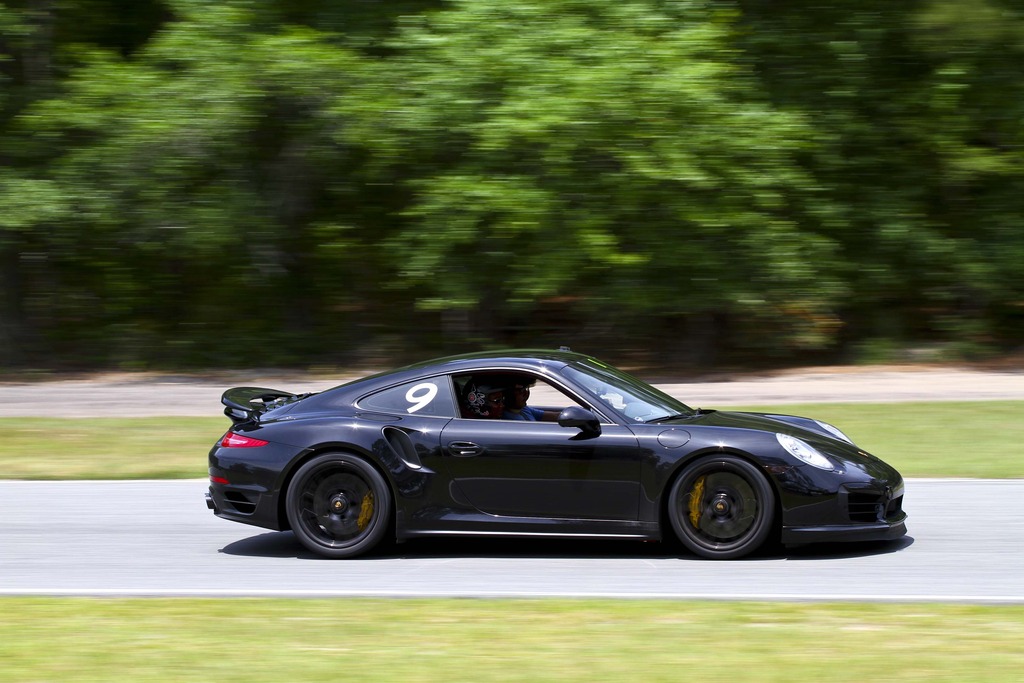 JTI%20Roebling%20Apr%202016%20White%20Vette%20Black%20Porsche_008_zpszczqinzc.jpg
