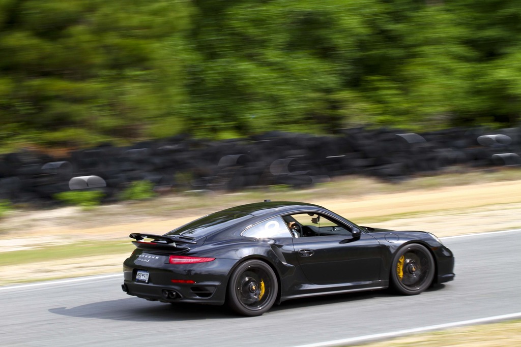 JTI%20Roebling%20Apr%202016%20White%20Vette%20Black%20Porsche_031_zpscuu2frfg.jpg