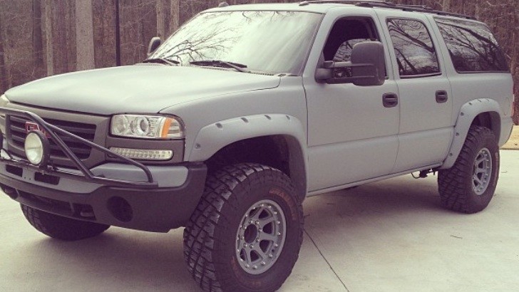 ludacris-bought-gmc-truck-from-fast-five-53633-7.jpg