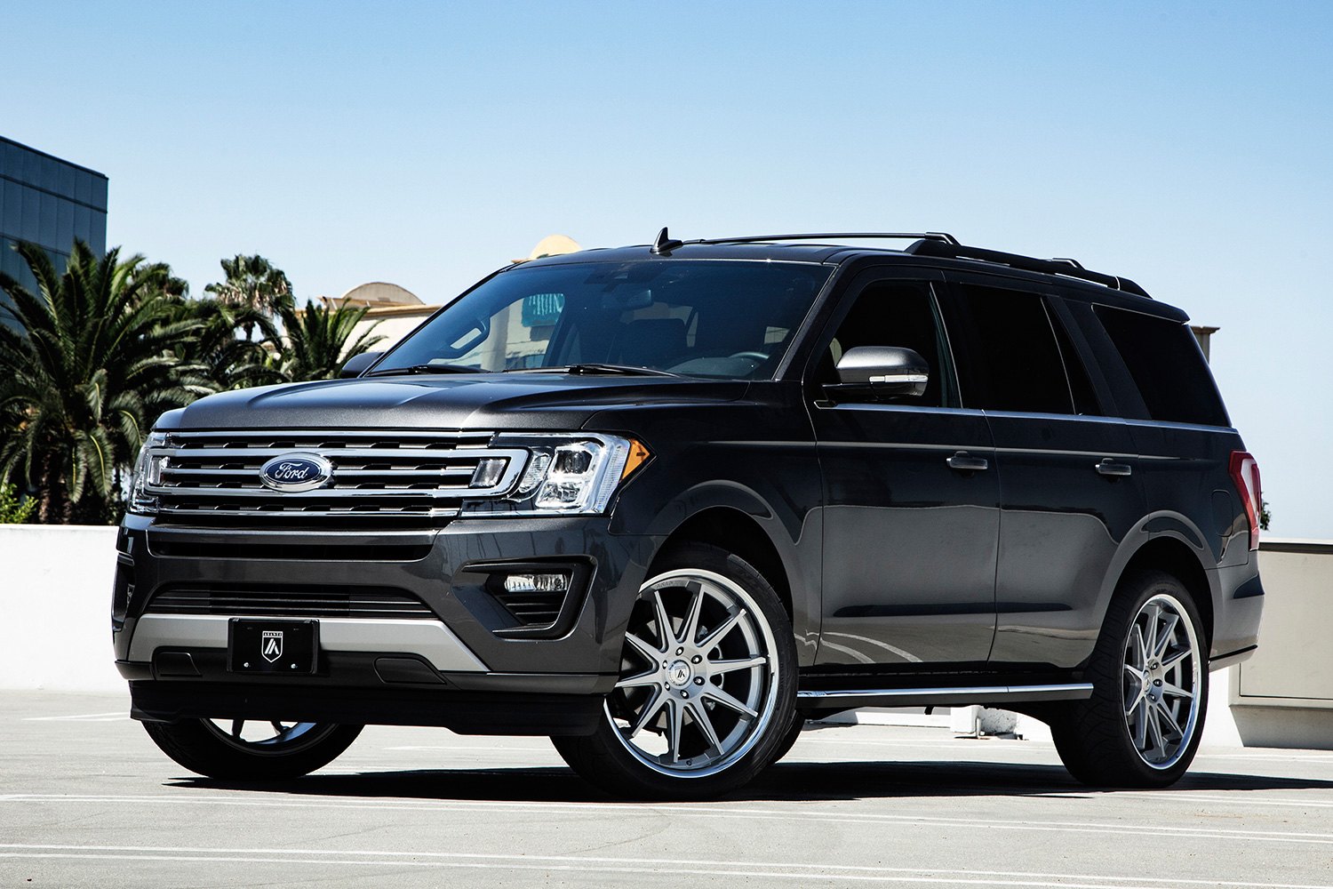 mperor-brushed-silver-chrome-lip-ford-expedition-2.jpg