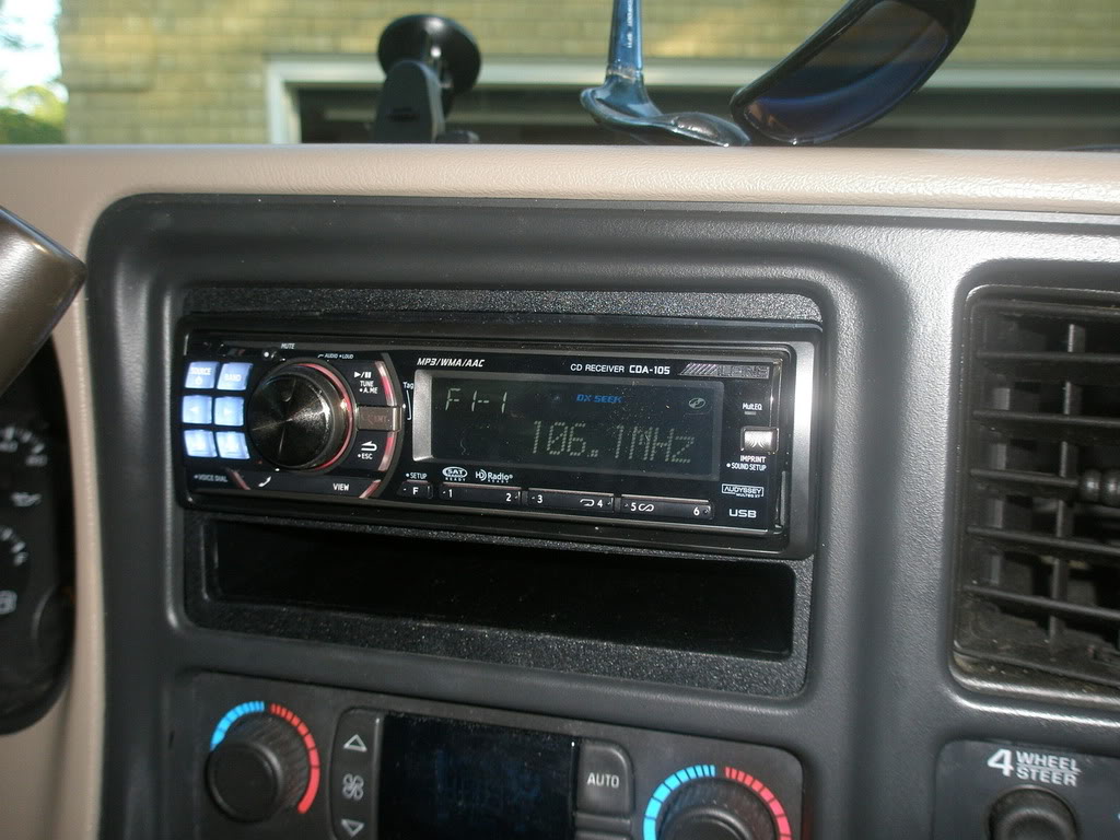 radio2.jpg