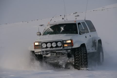 suburban-49-inch-tires-and-atlas-gears-364.jpg