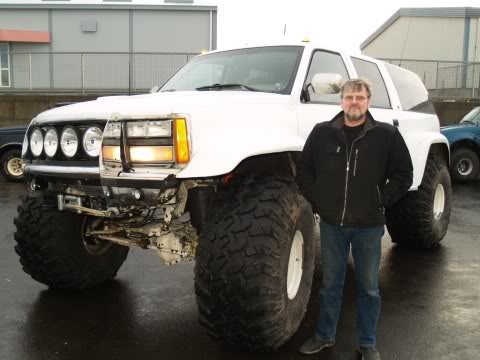 suburban-49-inch-tires-and-atlas-gears-449.jpg