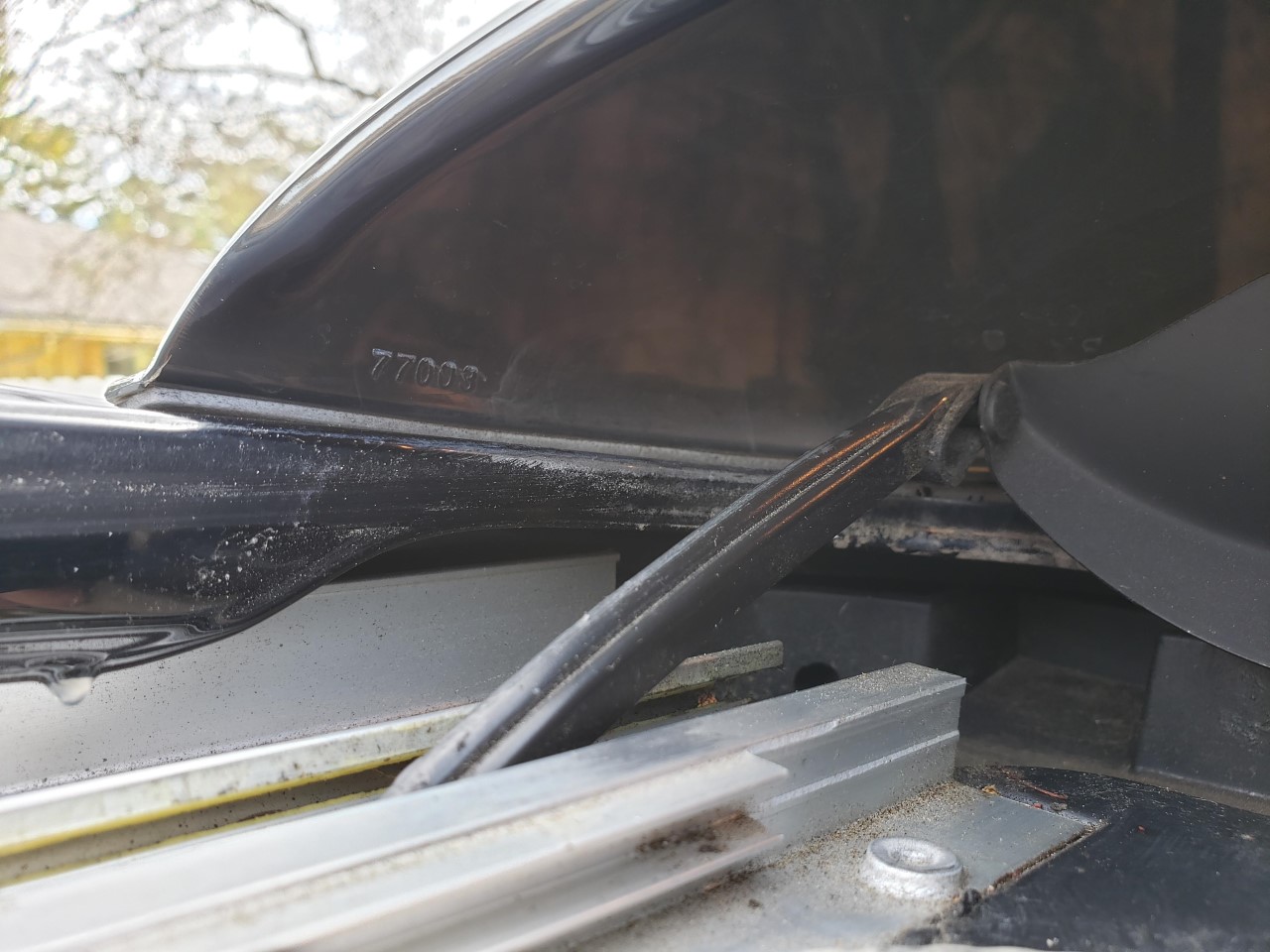 sunroof retraction arm 1.jpg