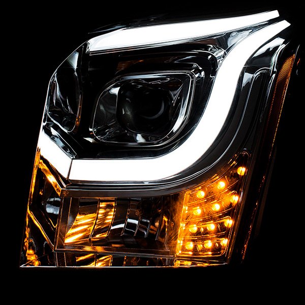 -switchback-u-bar-headlights-with-drls-turned-on_0.jpg