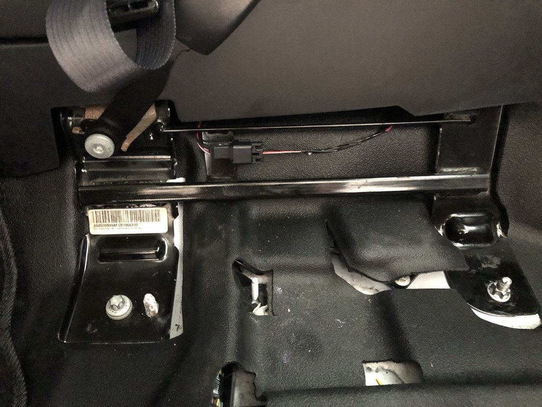 Tahoe-Jump-Seat.jpg