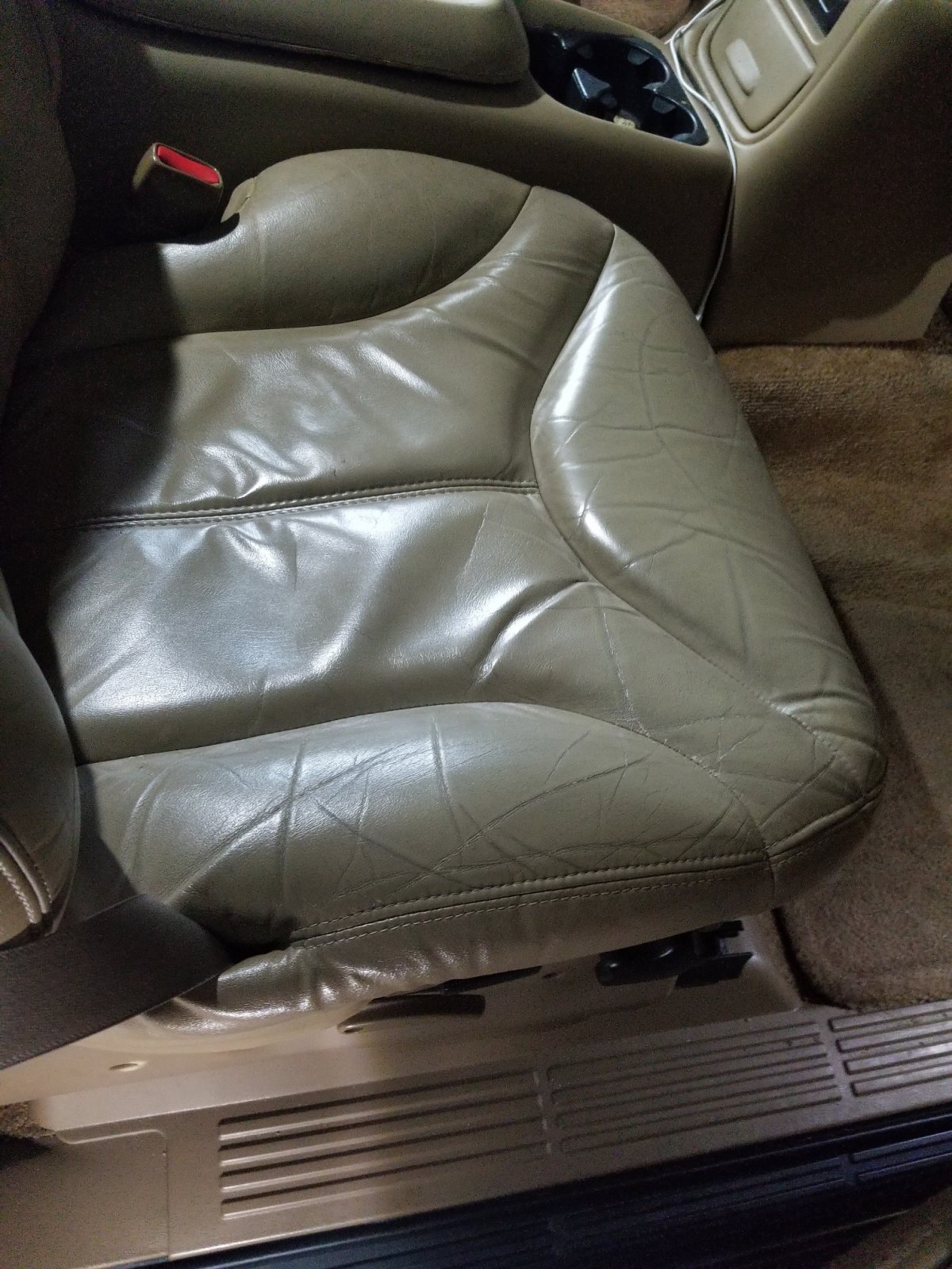 yukon pass seat.jpg