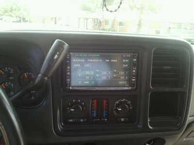 jessies 2006 silverado panasonic double din.jpg