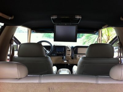 Interior 10.jpg