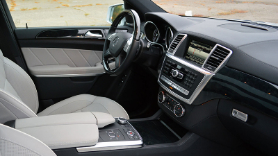 2013-Mercedes-Benz-GL550-Dashboard.jpg