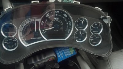 Escalade Gauges.jpg