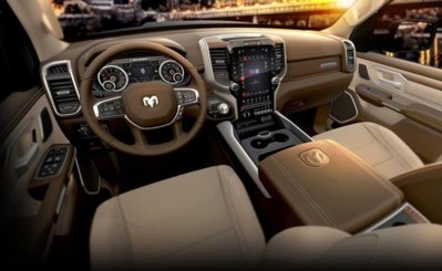 2019-ram-1500-laramie-tan-brown-interior-dashboard-uconnect-4c.jpg