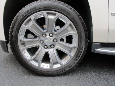 GMC-Denali-4WD-2015-wheel.jpg