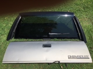 hatch tailgate rear vents.jpg hatch tailgate rear vents.jpg