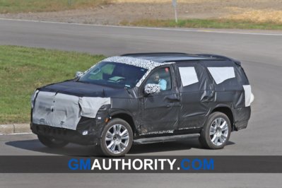 2020-chevrolet-tahoe-spy-shots-exterior-september-2018-002.jpg