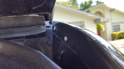 Esky cap rivets on truck.jpg Esky cap rivets on truck.jpg