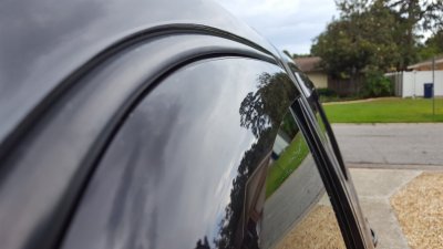 2005 Yukon upper window seal.jpg 2005 Yukon upper window seal.jpg
