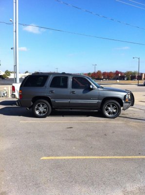 2001 Tahoe.jpg