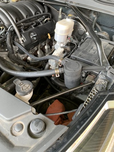 OCC at bracket, clamps tubing.jpg