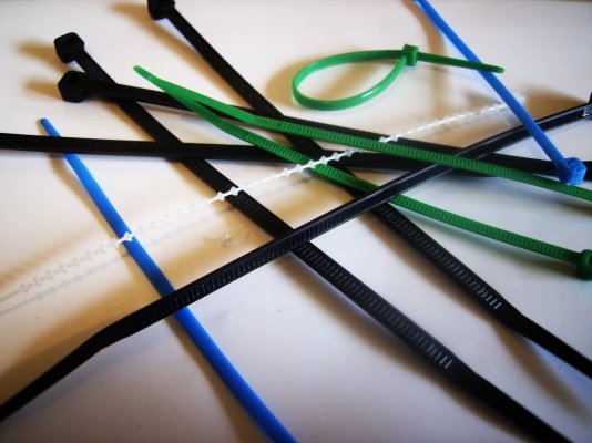 Cable_ties.jpg