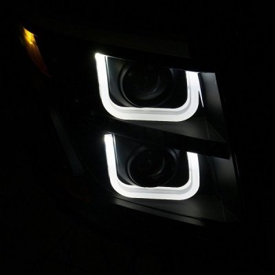 hts-u-bar-with-led-drl-lighted-up-tahoe-forums-600.jpg