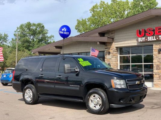 2010-chevrolet-suburban-ls-2500-4x4-4dr-suv.jpg