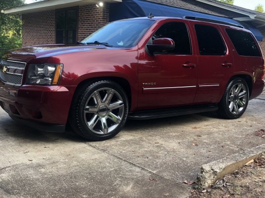 slammed chevy tahoe