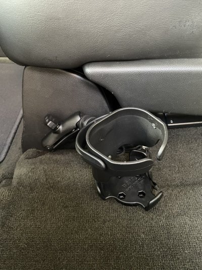 Denali_Cupholder3.jpg