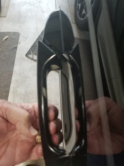 2013 Tahoe Door handle paint missing.jpg