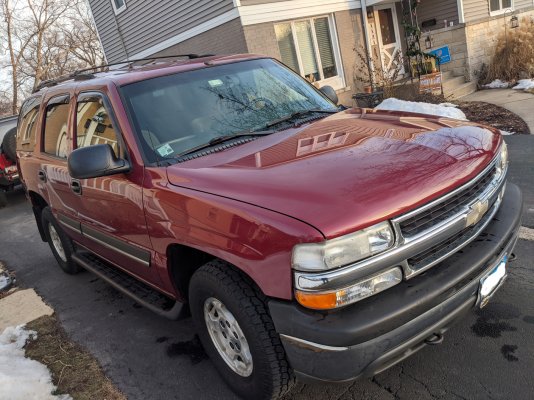 2004 Tahoe_sm.jpg
