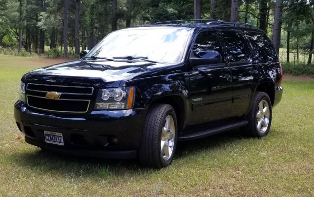 2013 Tahoe front viw.jpg